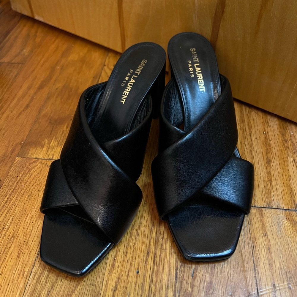 Saint Laurent Paris Black Patent Leather cross sandals slide